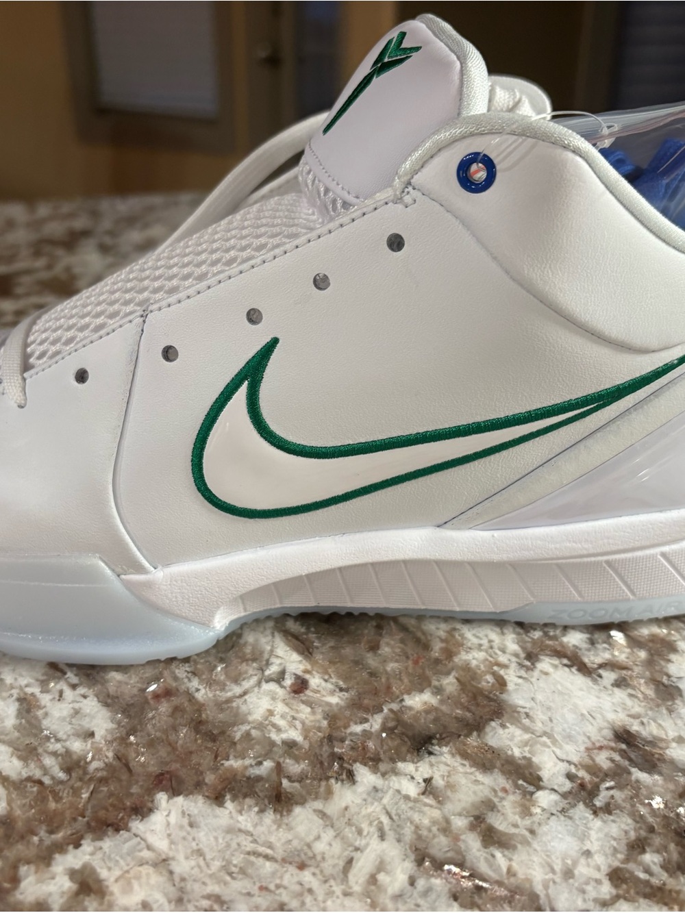 Nike Kobe 4 Protro Color Way Timberwolves Open Package Size 9.5
$150 - Picture 2 of 4